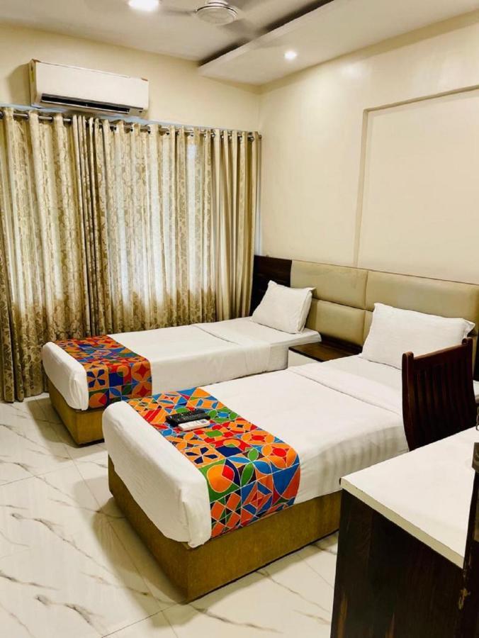 Hotel Embassy Park - Bkc Mumbai Exterior photo