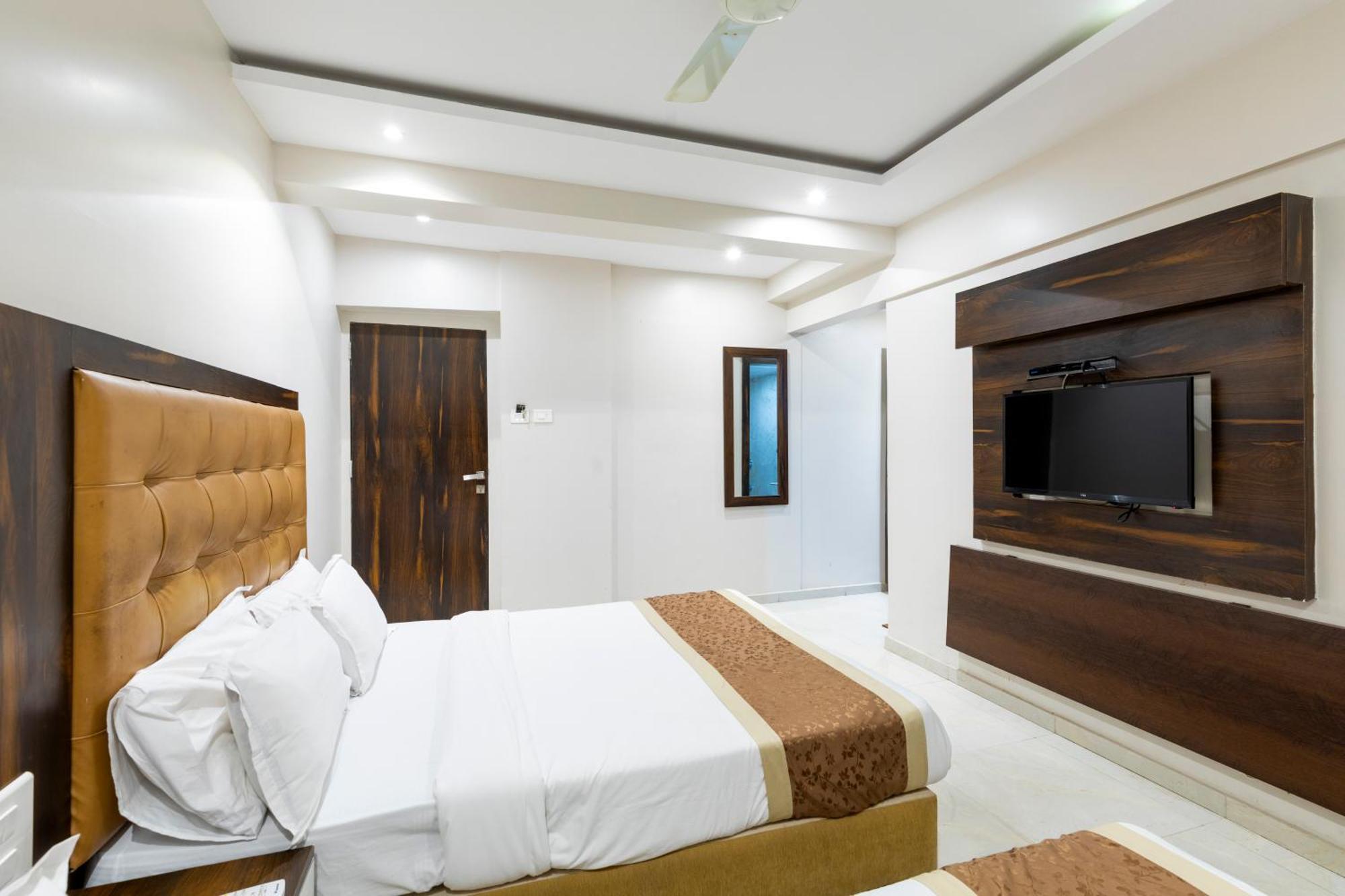 Hotel Embassy Park - Bkc Mumbai Exterior photo